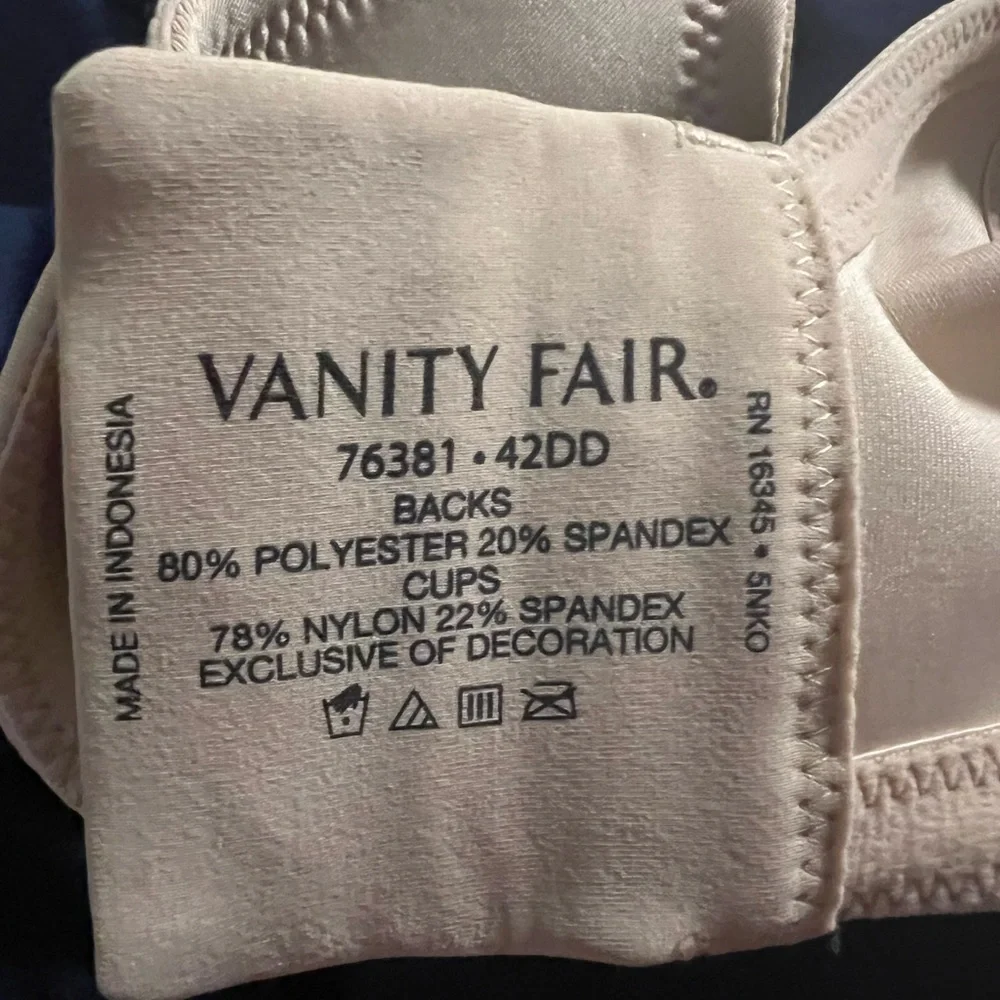 Vanity Fair Full Figure Coverage Back Smoother Underwire Beige Bra Size 42DD - Picture 4 of 7